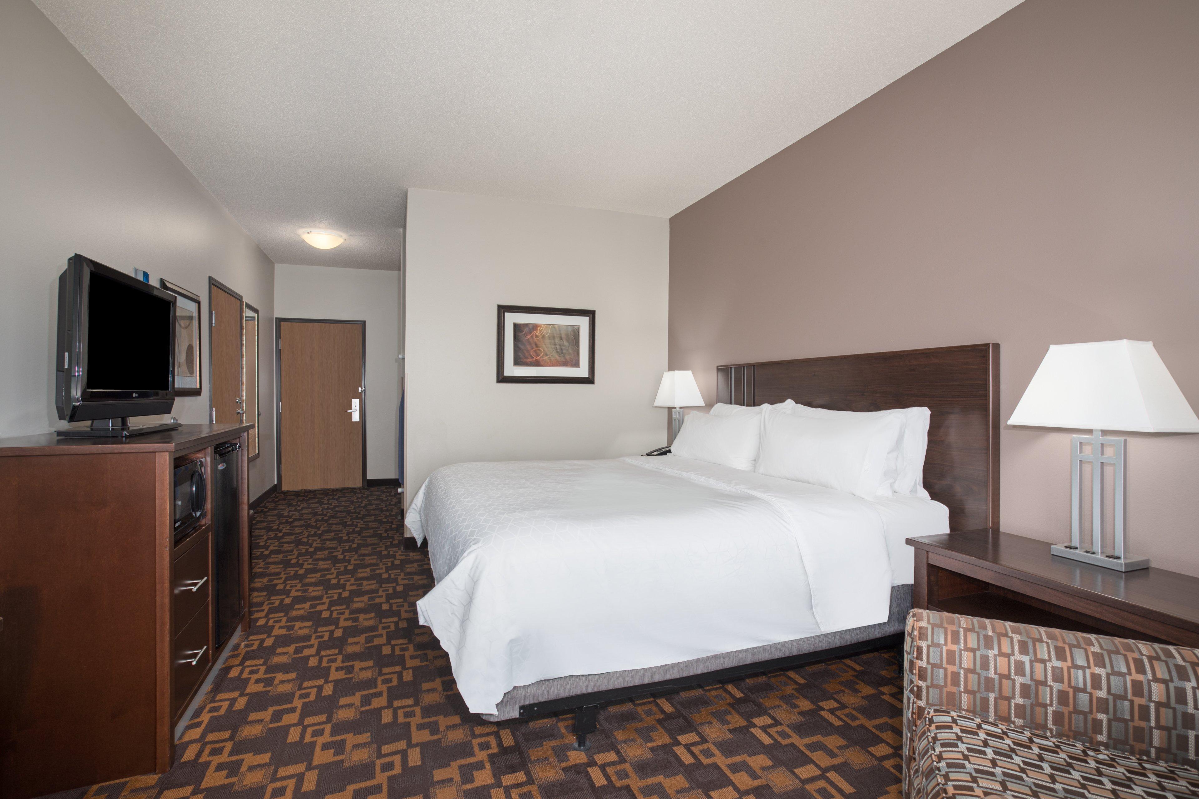 Holiday Inn Express & Suites Yankton By Ihg Exterior photo