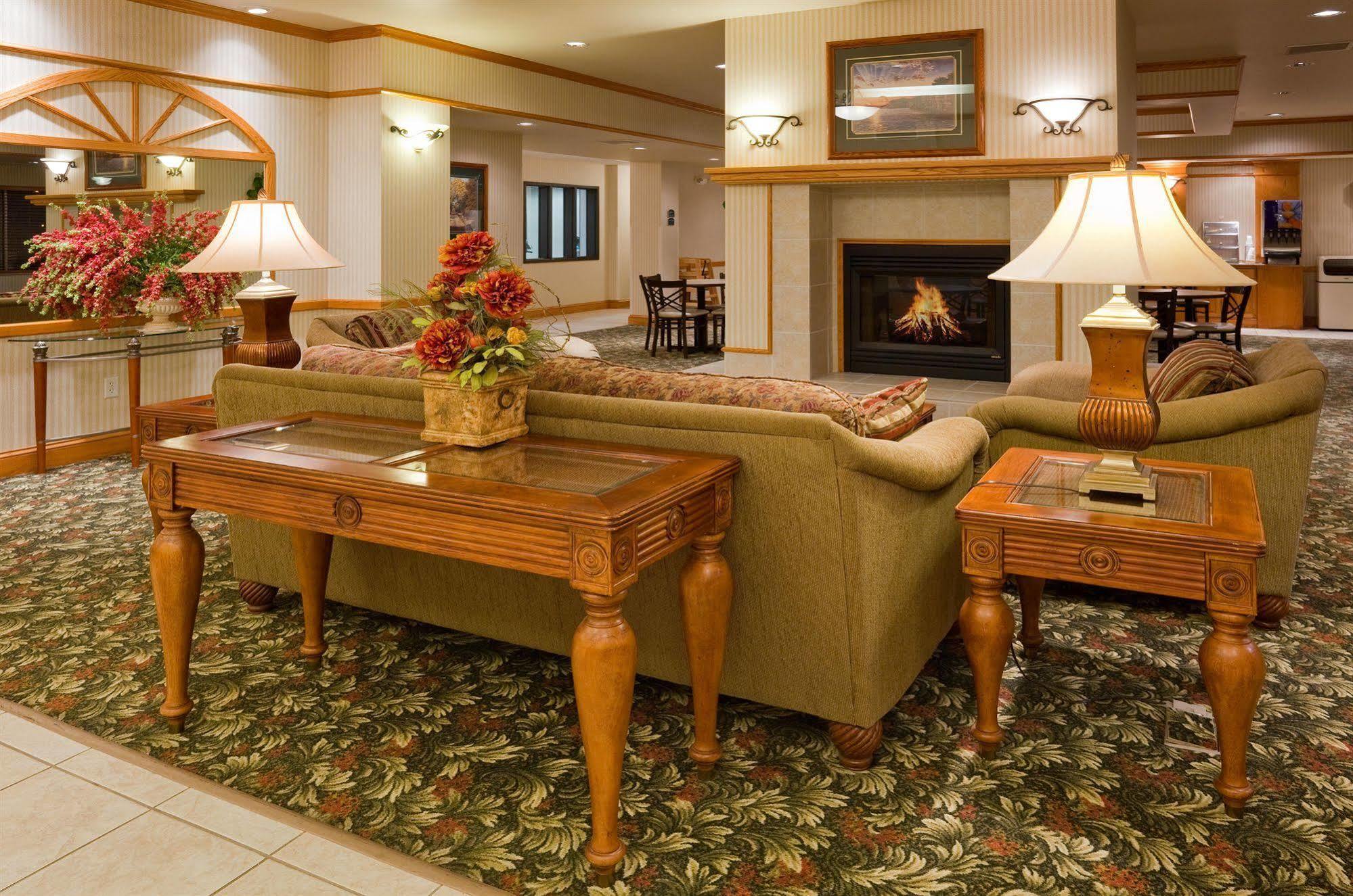 Holiday Inn Express & Suites Yankton By Ihg Interior photo